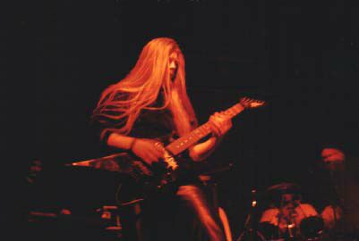 Гитарист и один из основателей My Dying Bride Энди...